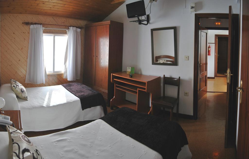 Hotel Abrego Reinosa Room photo